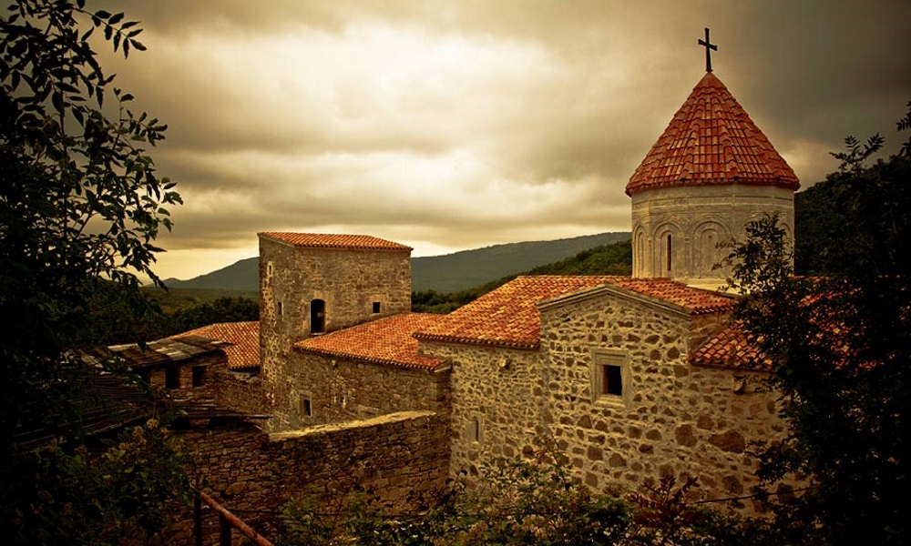 Крымский уикэнд экскурсия в горный средневековый армянский монастырь